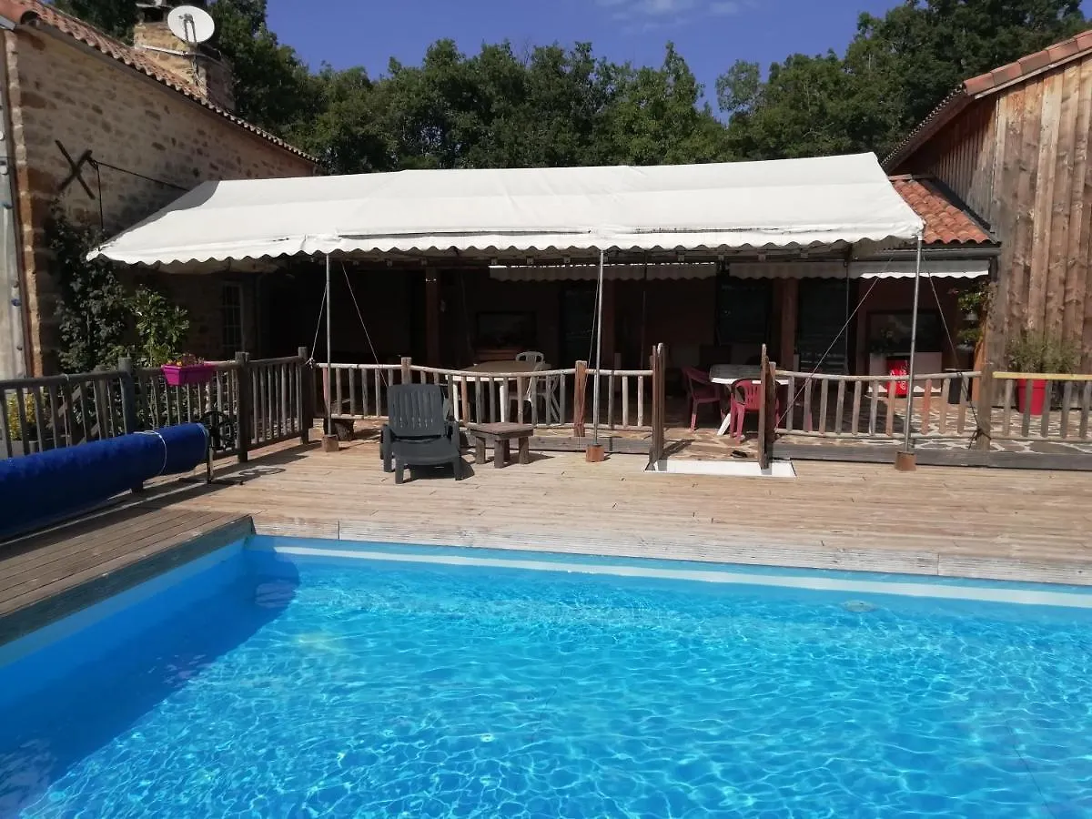 Gite De Cayssie Verrieres  Camping